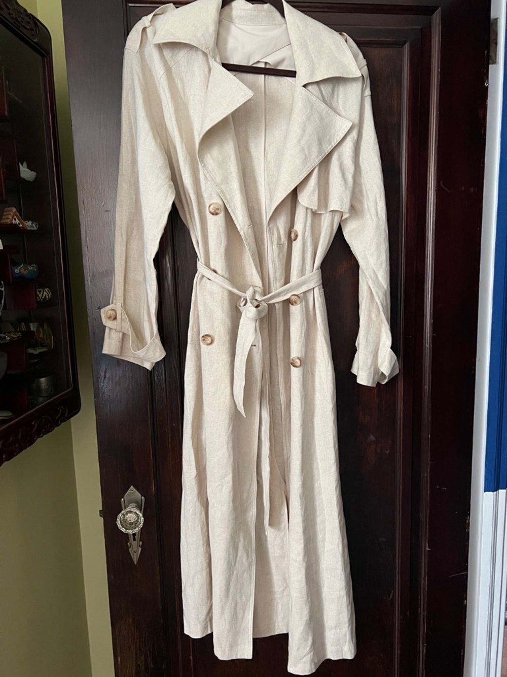 Gorgeous Linen belted long trench coat - Picture 2 of 4